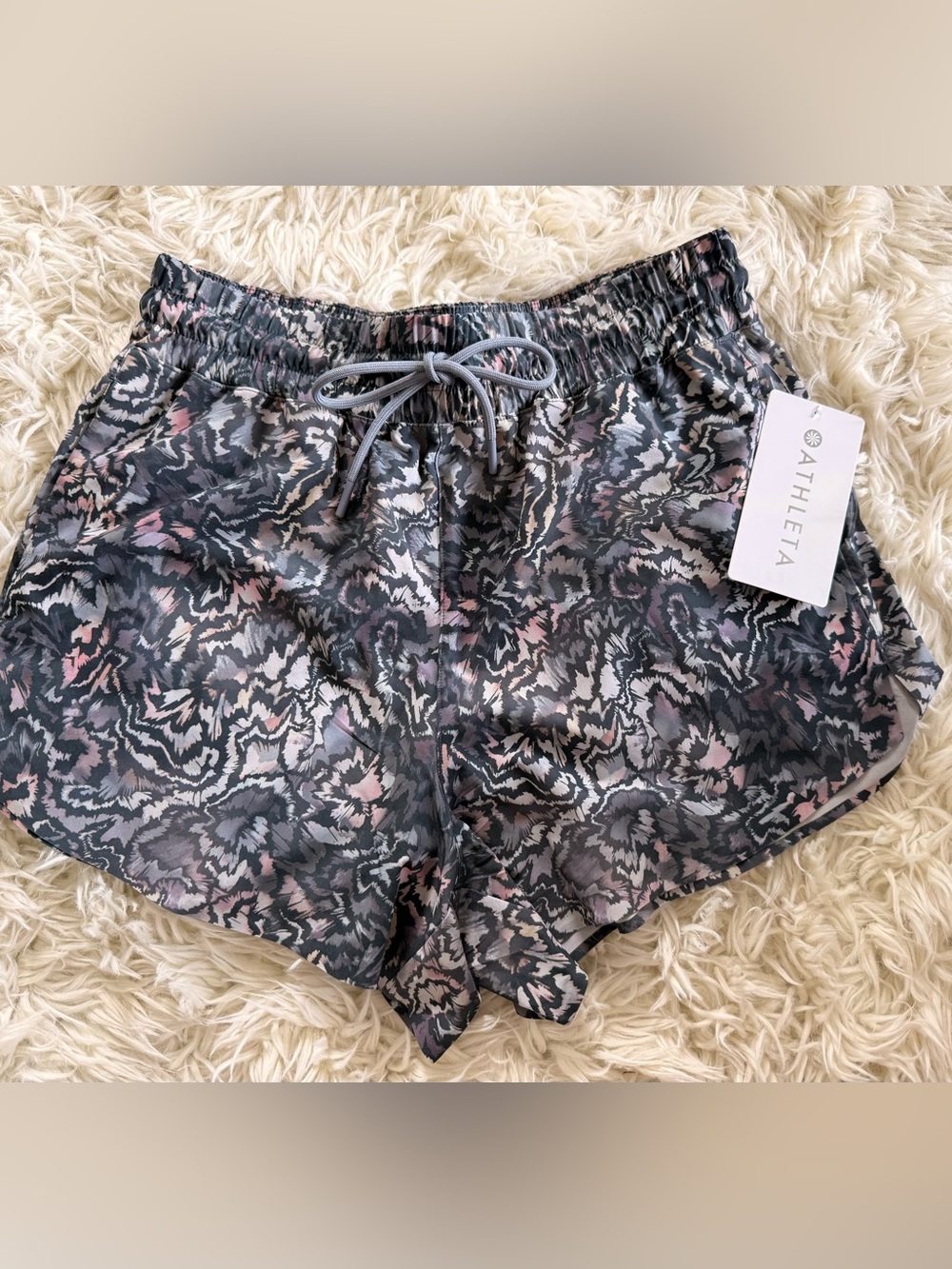 NWT Athleta Crossroads Shorts